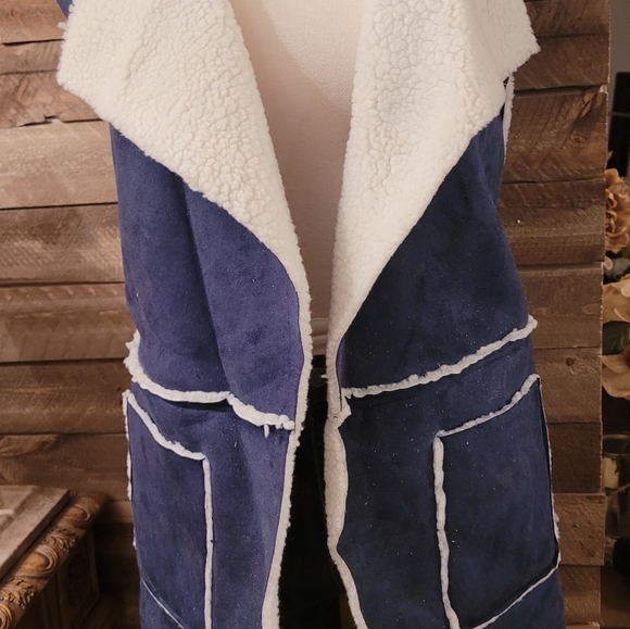 Jacket - Picture 2 of 3